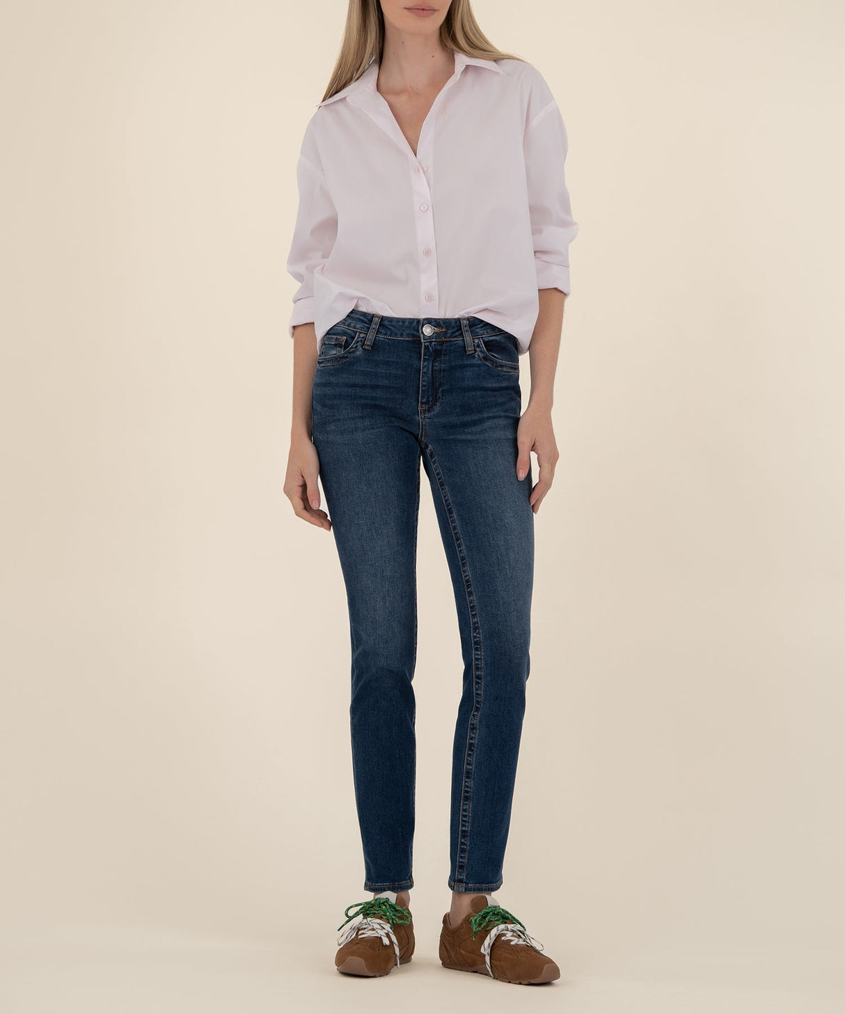 Stevie Mid Rise Straight Leg